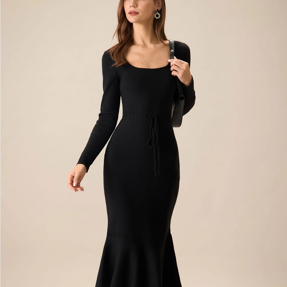 Women's Black Mermaid Sweater Maxi Dress